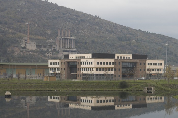 Ripresa della zona interporto sullo sfondo l'ex cementificio Marchino.