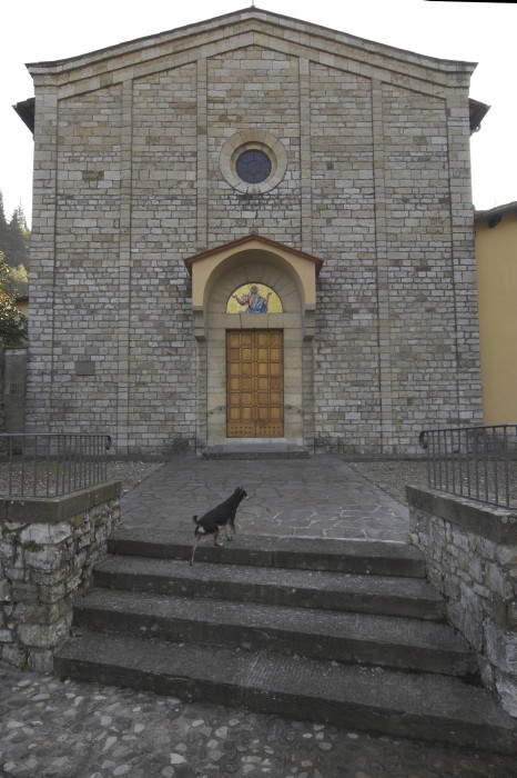 Facciata della Pieve di Santa Maria a Filettole