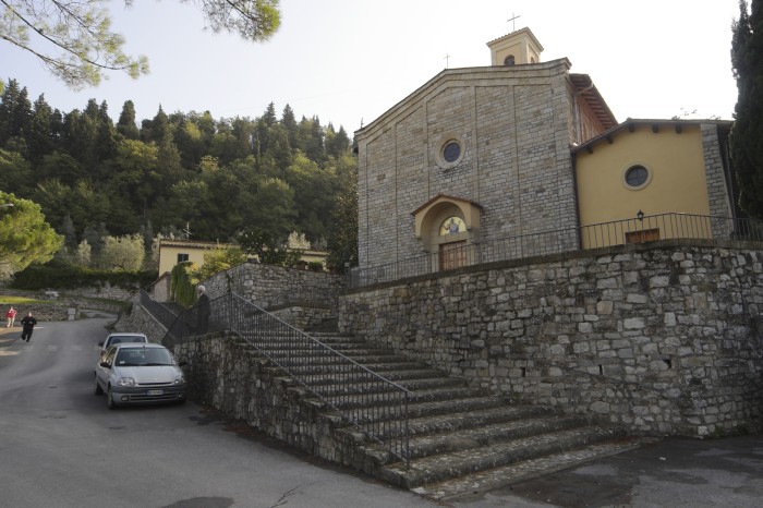 Facciata della Pieve di Santa Maria a Filettole