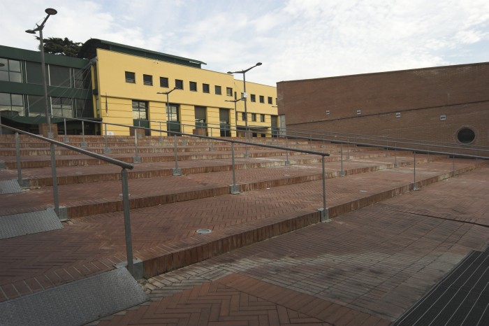 Veduta della piazza dell'Universit�, di fronte la sede dell'Universit�.