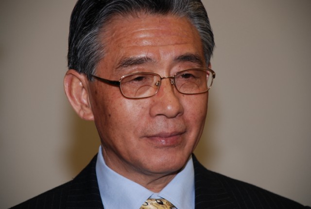 Primo piano del Console Generale della Repubblica Popolazre di Cina a Firenze, dott. Gu-Honglin