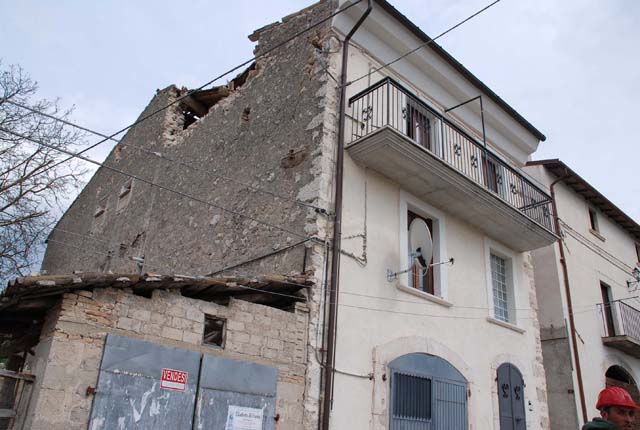 Reportage fotografico  �Terremoto Abruzzo 2009�