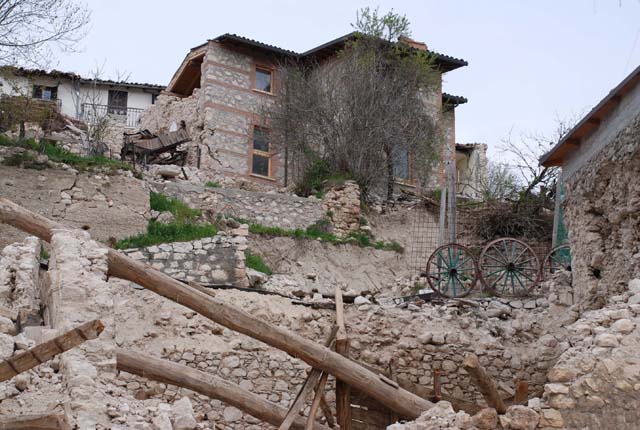 Reportage fotografico  �Terremoto Abruzzo 2009�