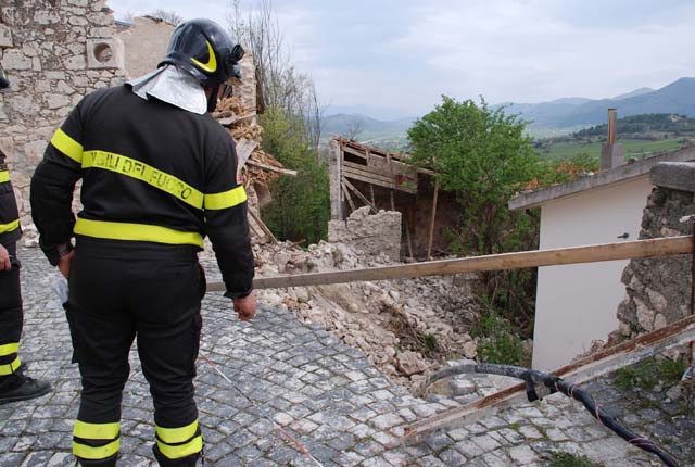 Reportage fotografico  �Terremoto Abruzzo 2009�