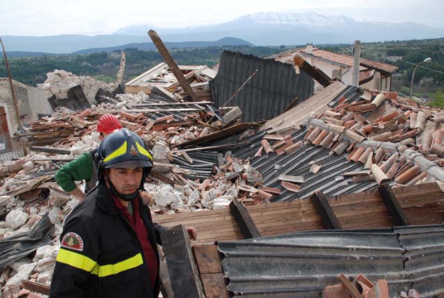 Reportage fotografico  �Terremoto Abruzzo 2009�