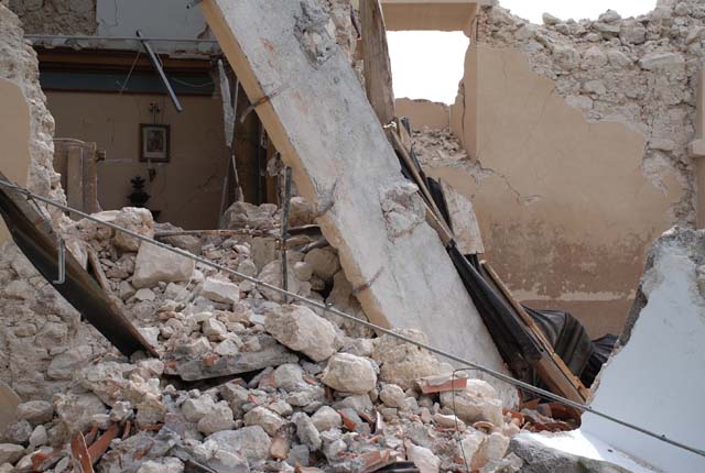 Reportage fotografico  �Terremoto Abruzzo 2009�