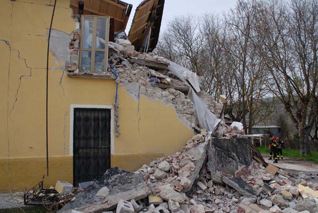 Reportage fotografico  �Terremoto Abruzzo 2009�
