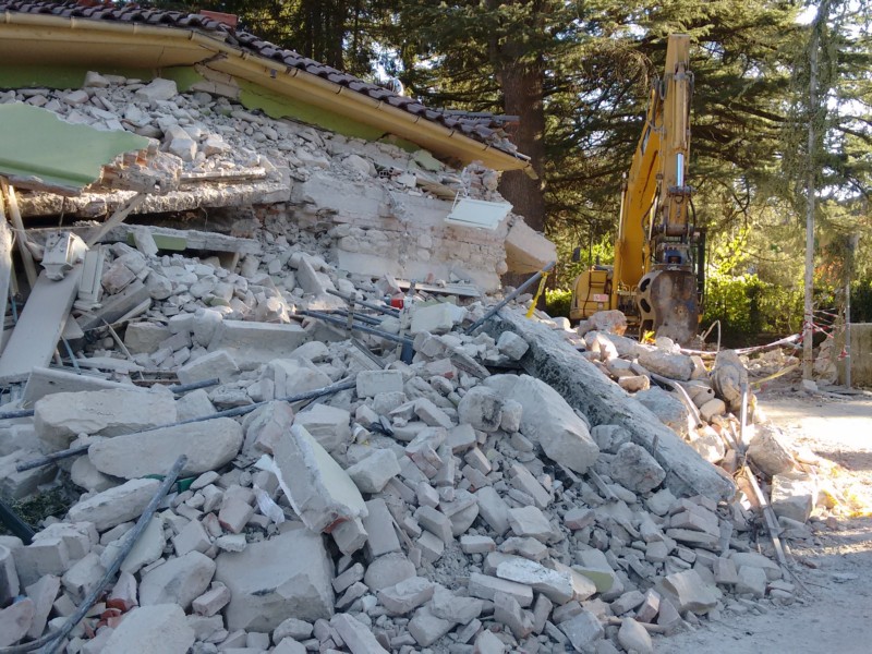 Amatrice: lavoro di rimozione macerie