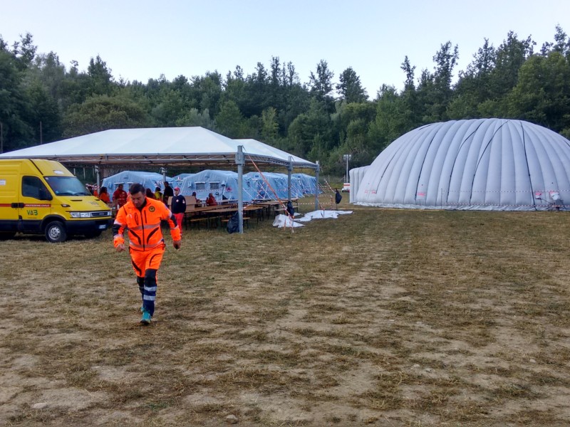 Amatrice: igloo multifunzione al campo base
