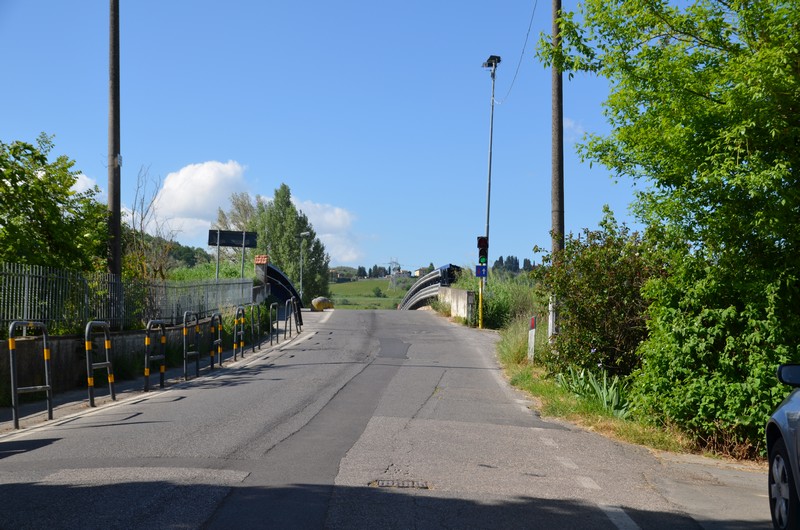 17 - Ombrone - Prato - Ponte Attigliano  vista longitudinale del ponte