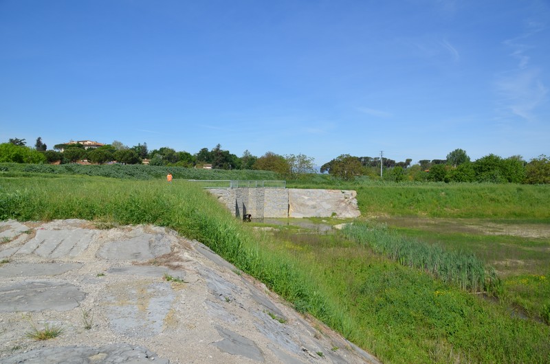 42 - Tavola - Porta di resa della cassa di laminazione, lato interno