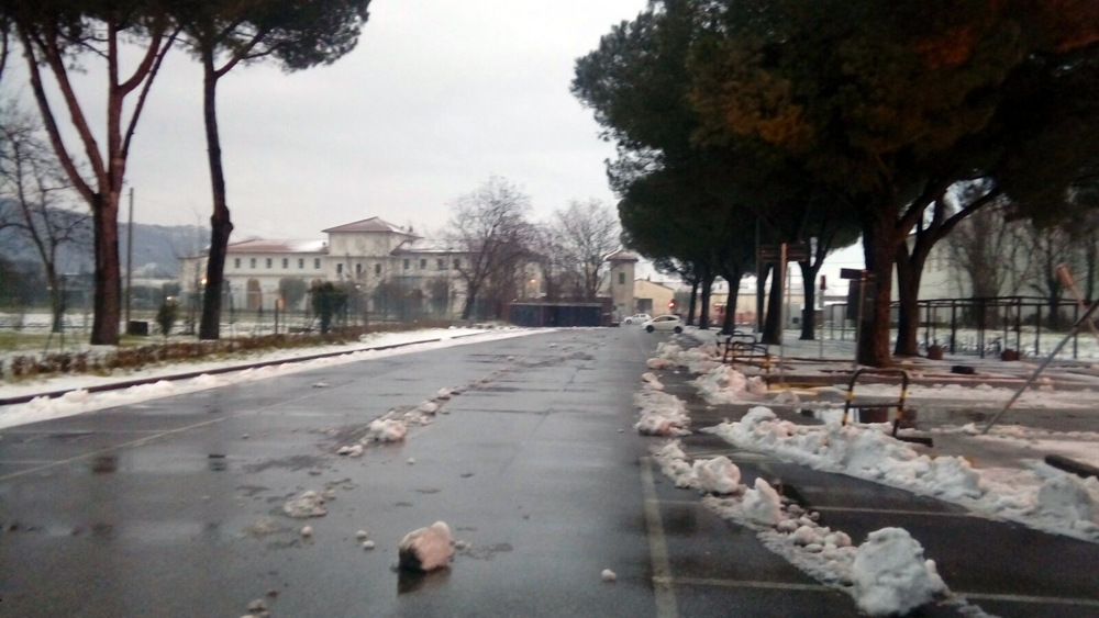Via Galcianese pulita dalla neve